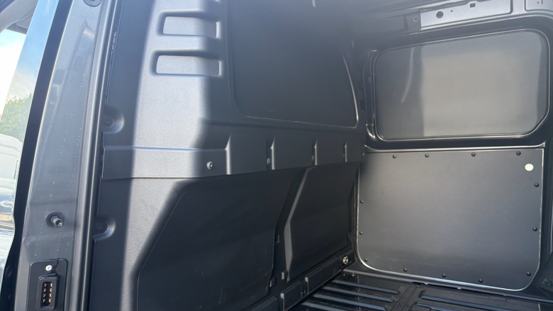 Ford Transit Connect 240 L2 Diesel 2.0 EcoBlue 122ps Trend Van Auto